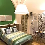 Little Apartment *